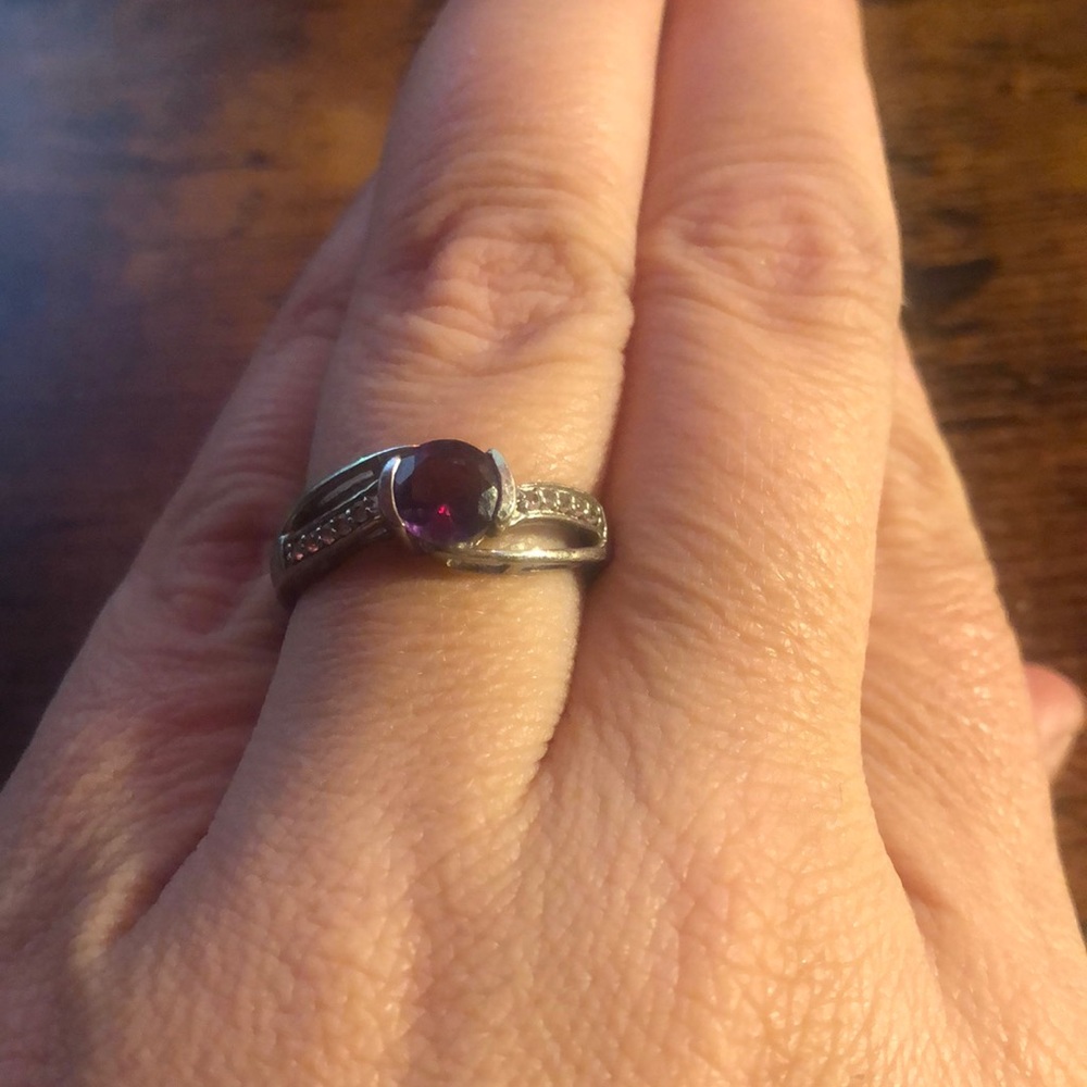 Amethyst ring in sterling silver